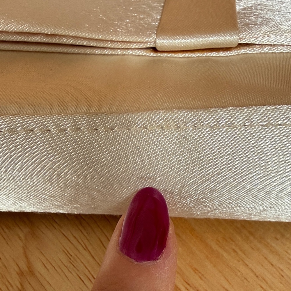 Vintage Claire’s Pearl Purse - Picture 9 of 14